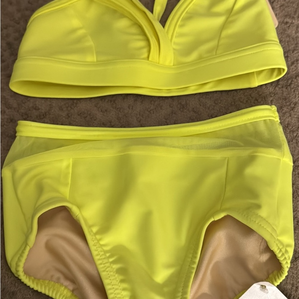 Kids Neon Yellow Conventionwear